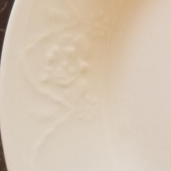 Oneida Stoneware ~ Lace Impressions - Bread Plate - Picture 2 of 3